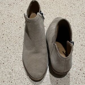 LUCKY BRAND WOMENS BOOTS